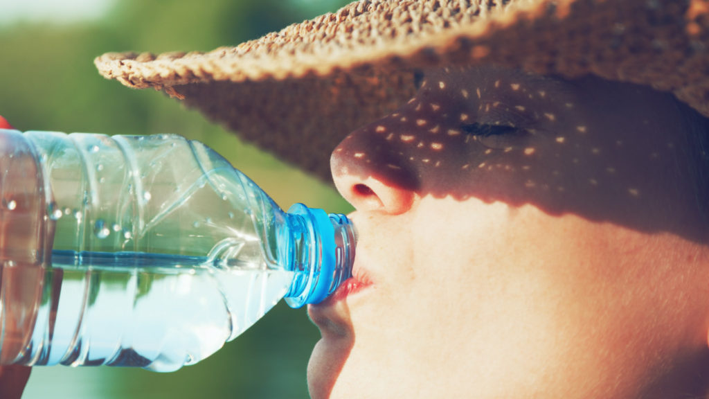 Как пить воду с пользой для организма человека