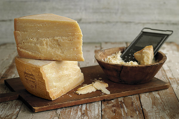 Чем полезен сыр пармезан