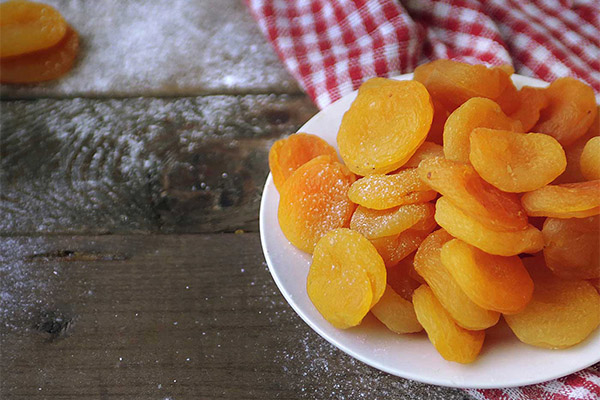 Что можно приготовить из сушеных абрикосов