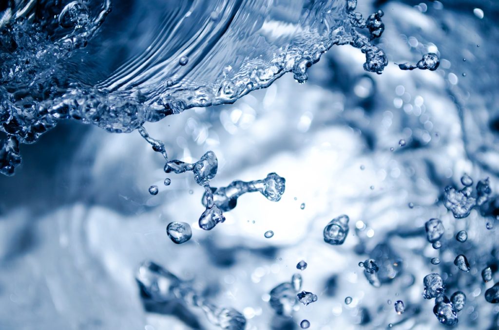 Свойства воды: физические и химические