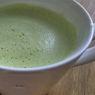 Фото зеленого чая с молоком 3