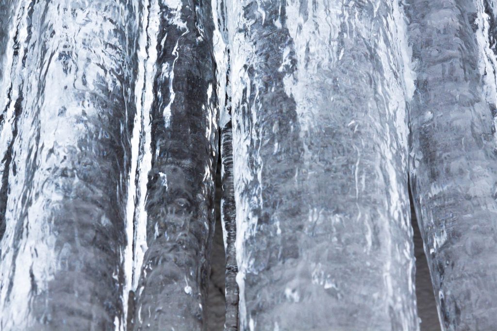 Замерзание воды: как замерзает вода, как влияет атмосферное давление, как меняет свои физические свойства