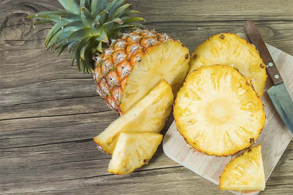 Как правильно употреблять ананас