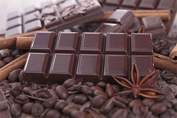 Как шоколад влияет на организм человека