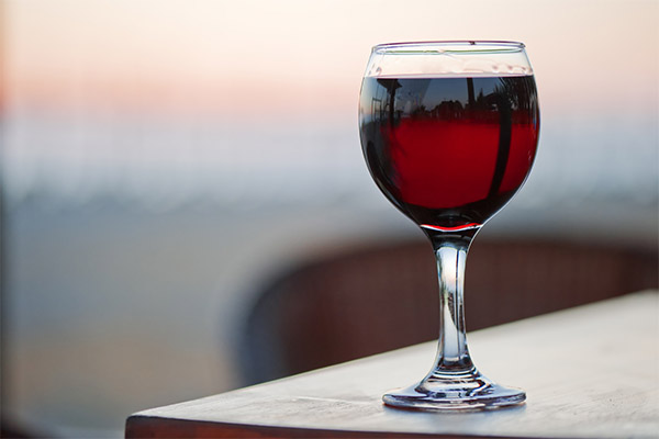 Рецепты народной медицины на основе красного вина