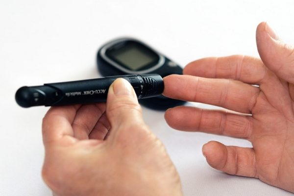 saharnyj diabet analiz insulin ruki 1