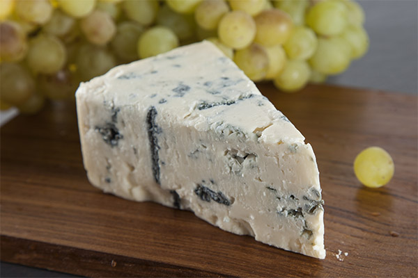 Сыр с плесенью при похудении