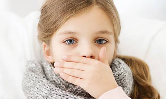 Лающий кашель с температурой у ребенка